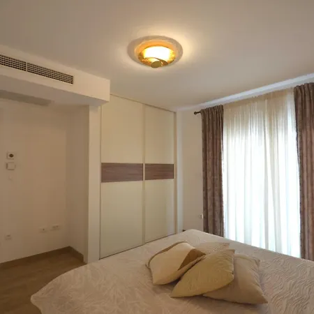 Camelia Apartment